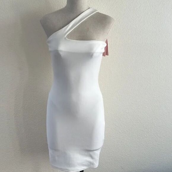 Claudia Mini Dress & Gloves - White - Picture 2 of 4